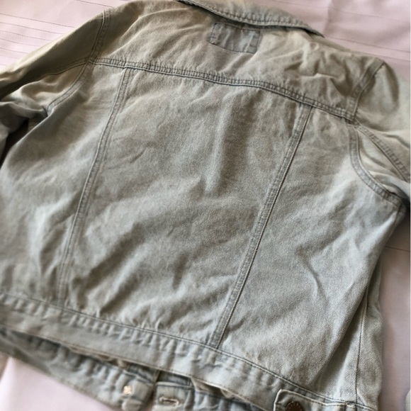 Forever 21 Crop Light Wash Denim Jacket - Picture 13 of 15